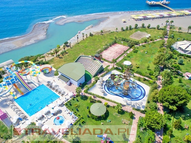 Raymar Resort & Aqua Hotel