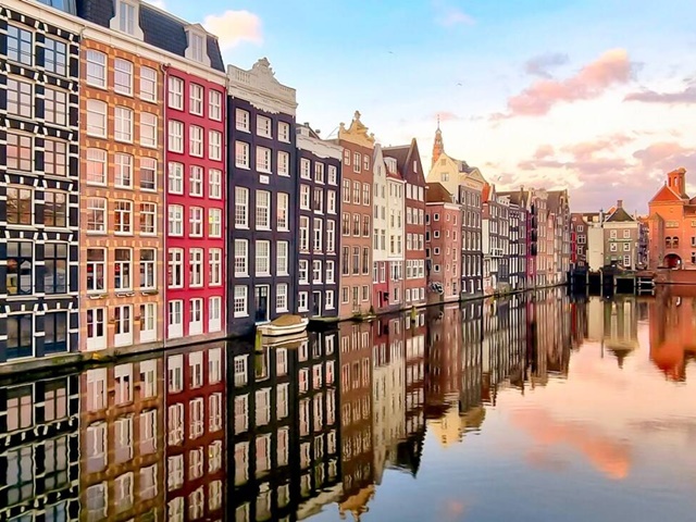 Amsterdam – cudowna lekkość bytu